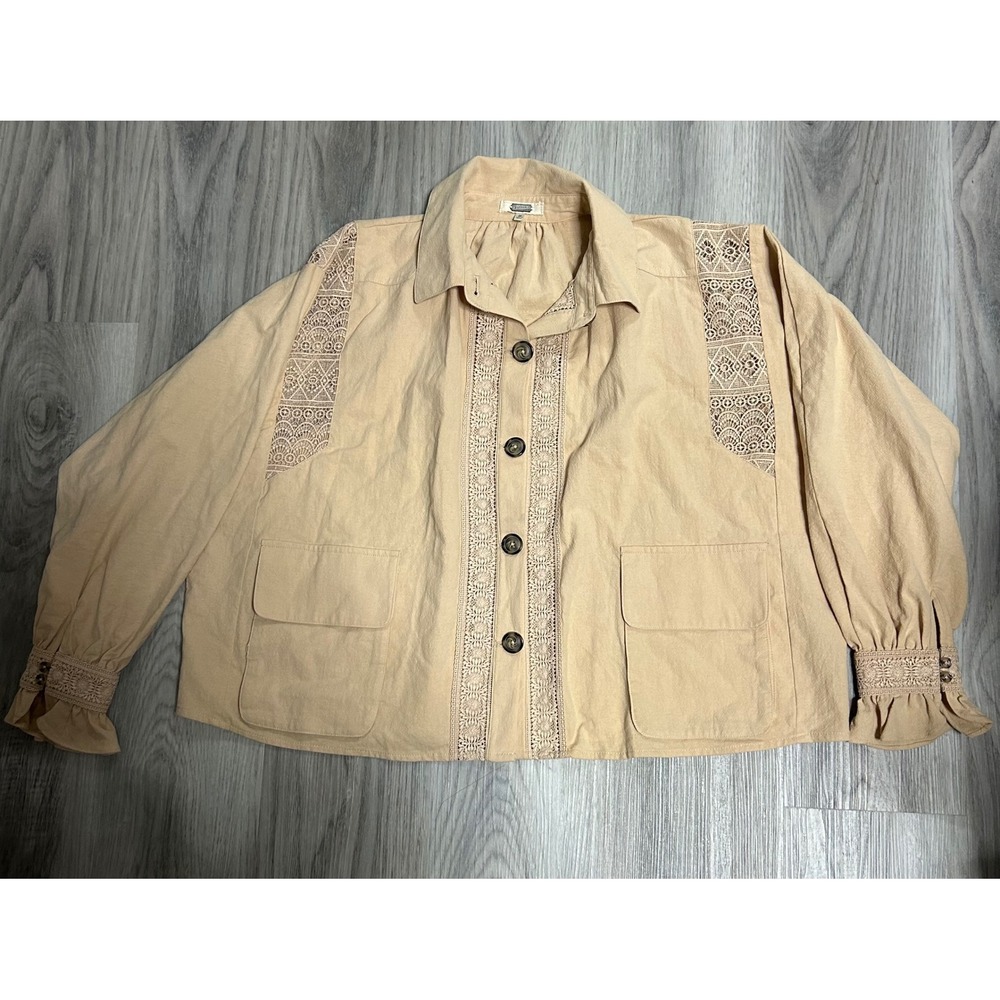 Gimmicks Tan Lace Trim Cropped Button Front Shirt Women Medium‎